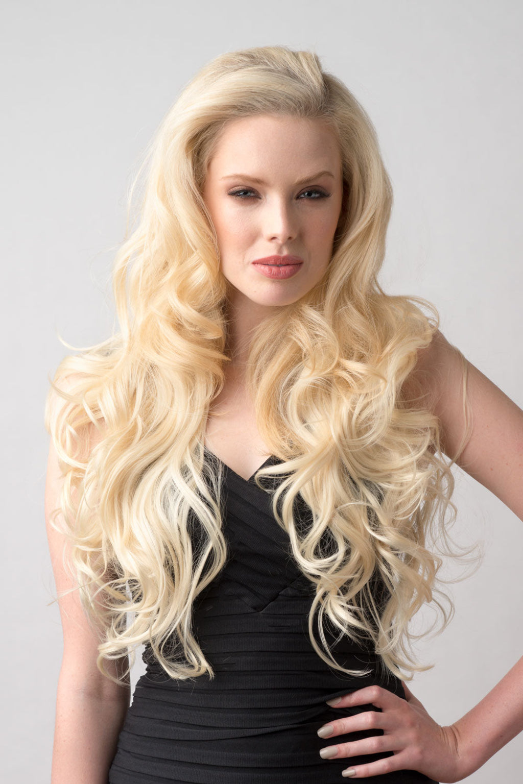 Blonde half wig hairpiece (3/4 wig), loose curls: Suki creamy blonde 613