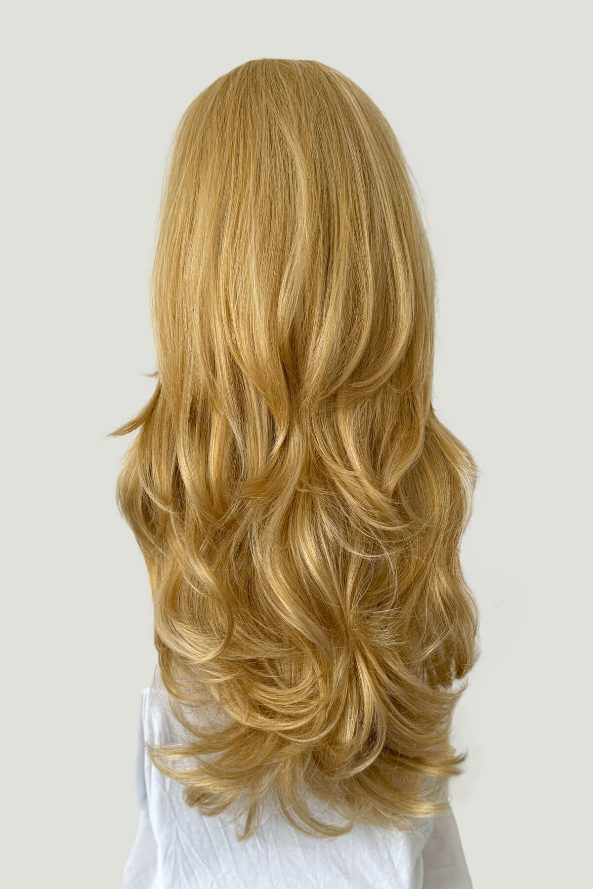 Long blonde half wig hairpiece (3/4 wig) loose curls: Frankii warm blonde 24BH613 from the back