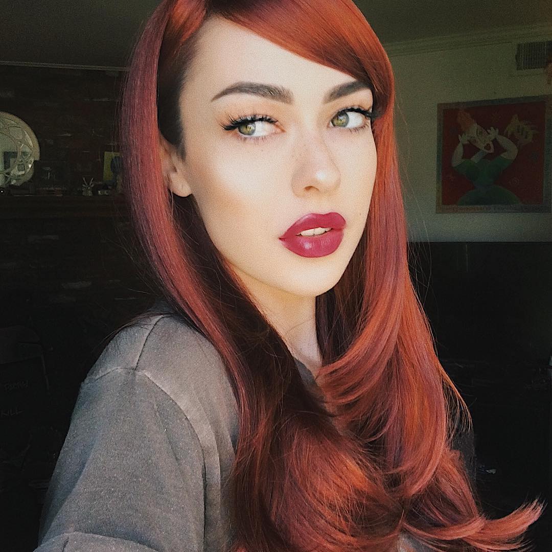 Long copper red wig, razor cut, face frame style: Eleanor