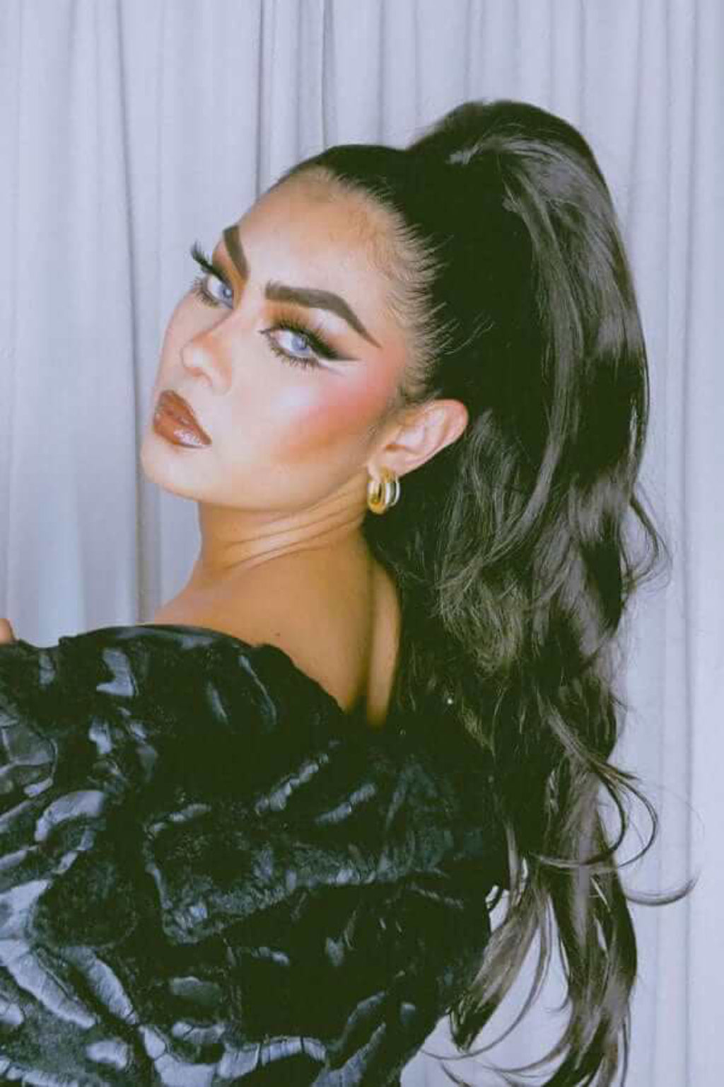 Clip-in ponytail hairpiece extension: Olivia chestnut brown 8