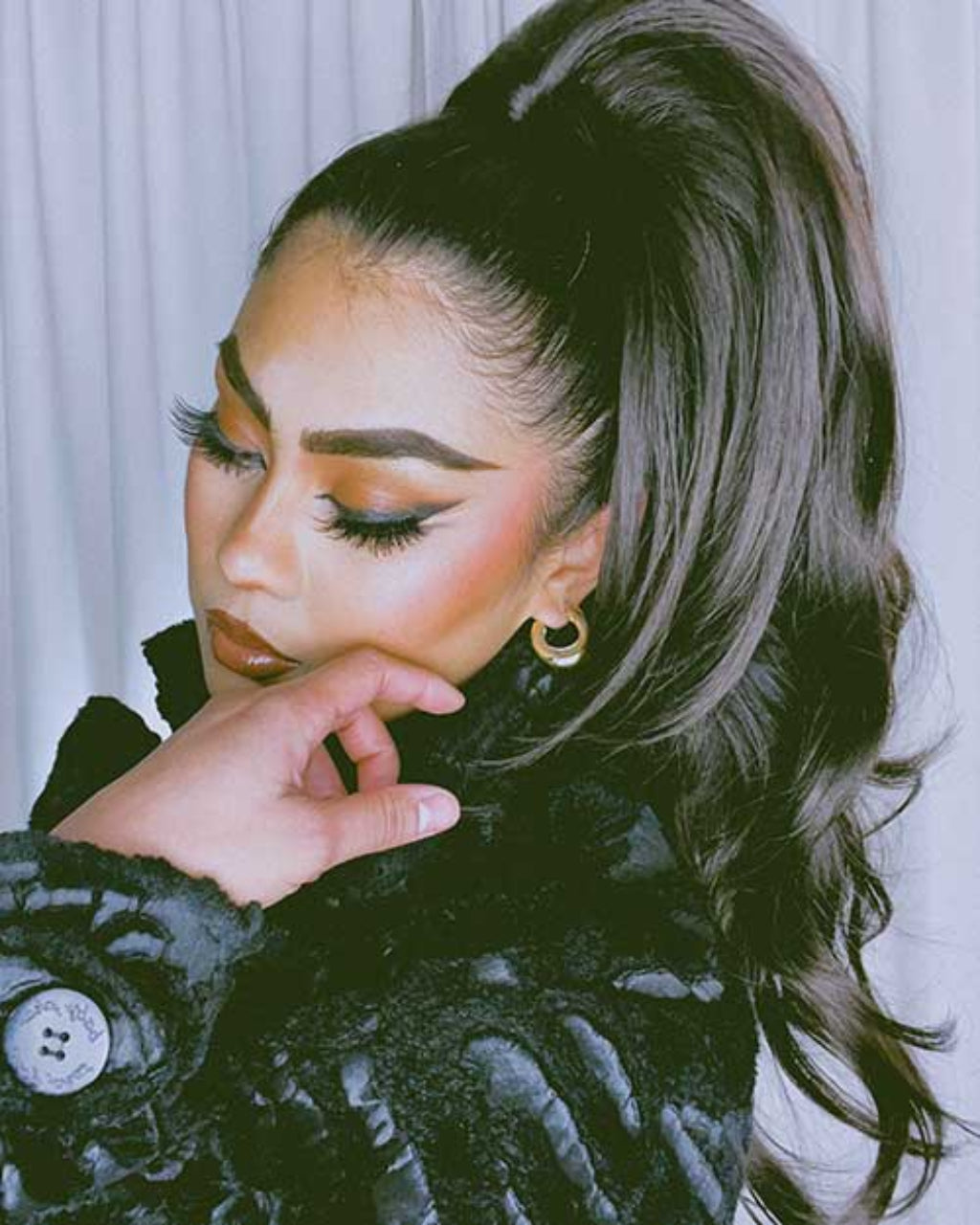 Clip-in ponytail hairpiece extension: Olivia dark brown 4