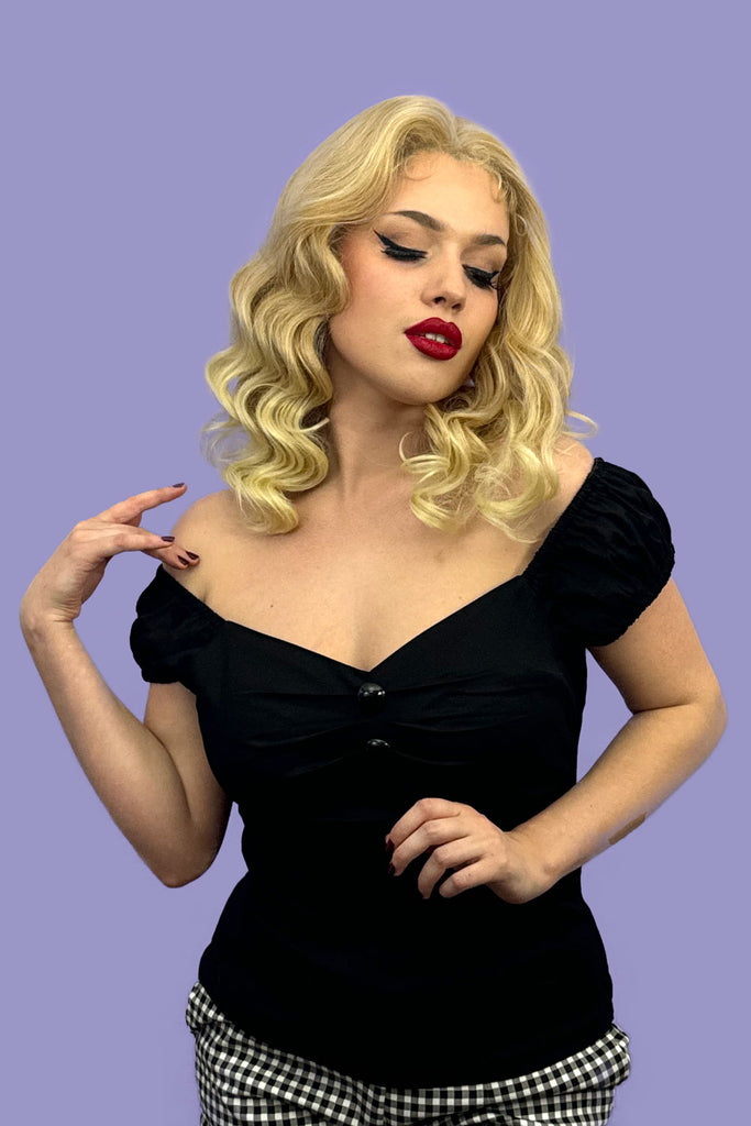 Blonde pinup wig, lace front: Irina