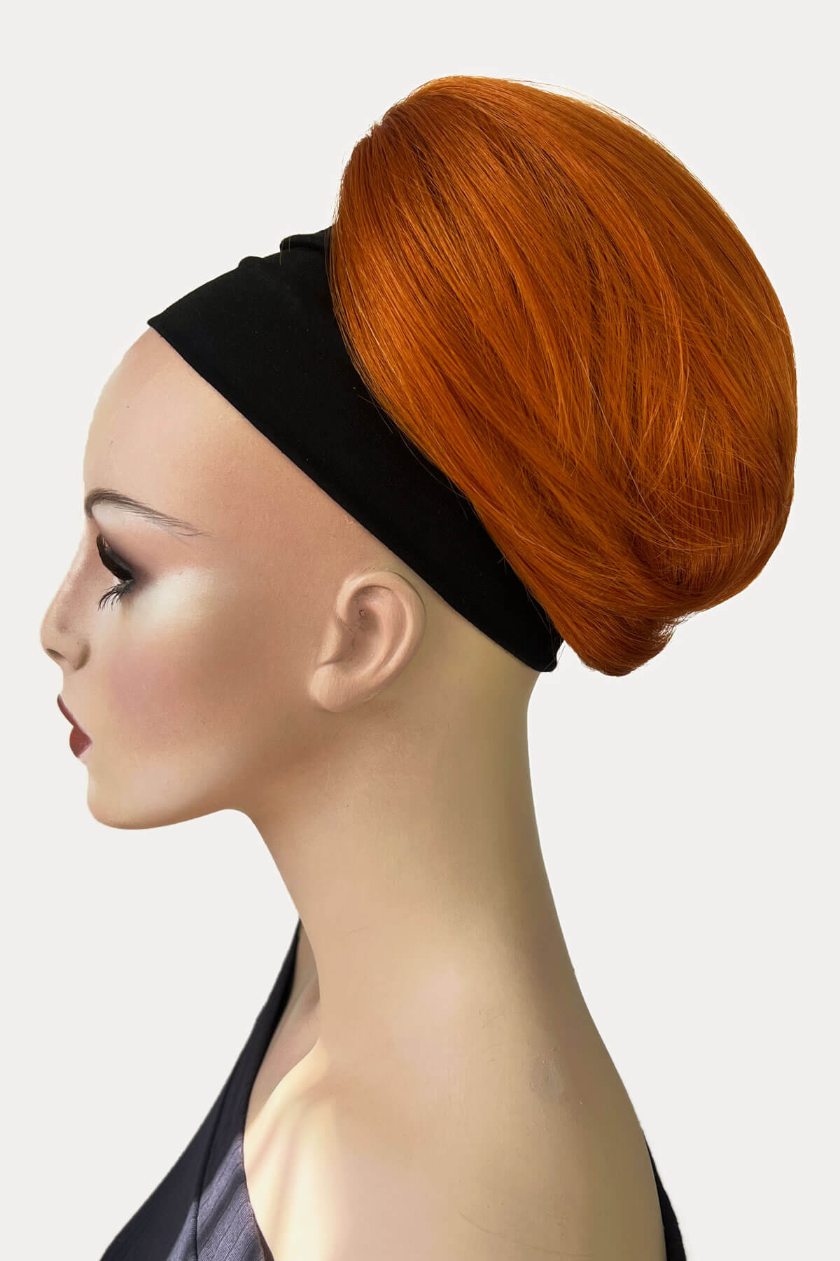 Mannequin with short beehive ponytail hairpiece: Sherri ginger