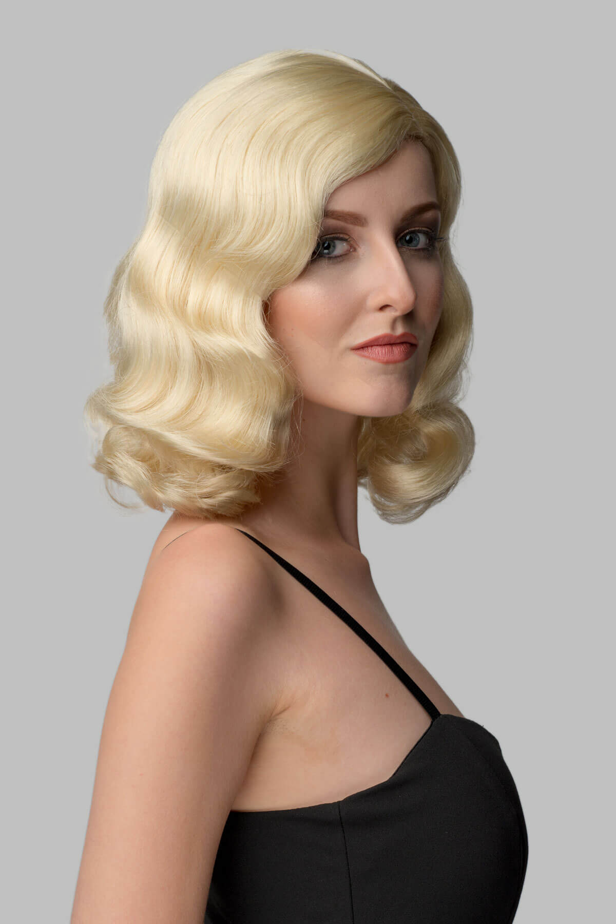 40s blonde pinup style wig with marcel waves: Lauren – champagne