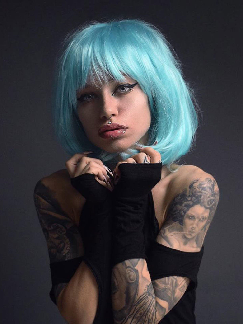 Turquoise bob wig  with full fringe: Iris
