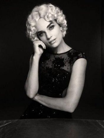 Blonde Glamorous, Short Wig With Finger Waves, 1920's Style: Diva