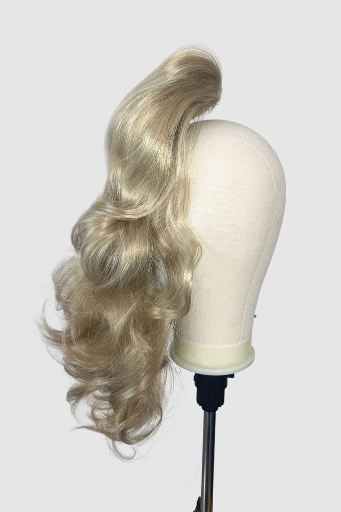 Long ponytail hairpiece, clip-in: Sapphire : blonde