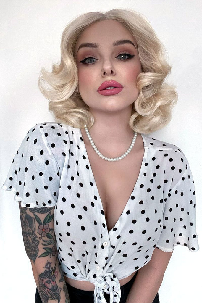 Blonde pinup wig, lace front, vintage style: Marilyn AnnabellesWigs