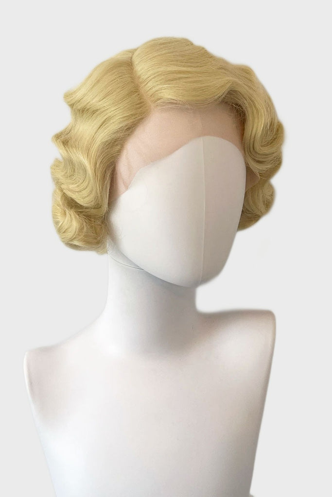 Blonde pinup wig, lace front, vintage style: Odette