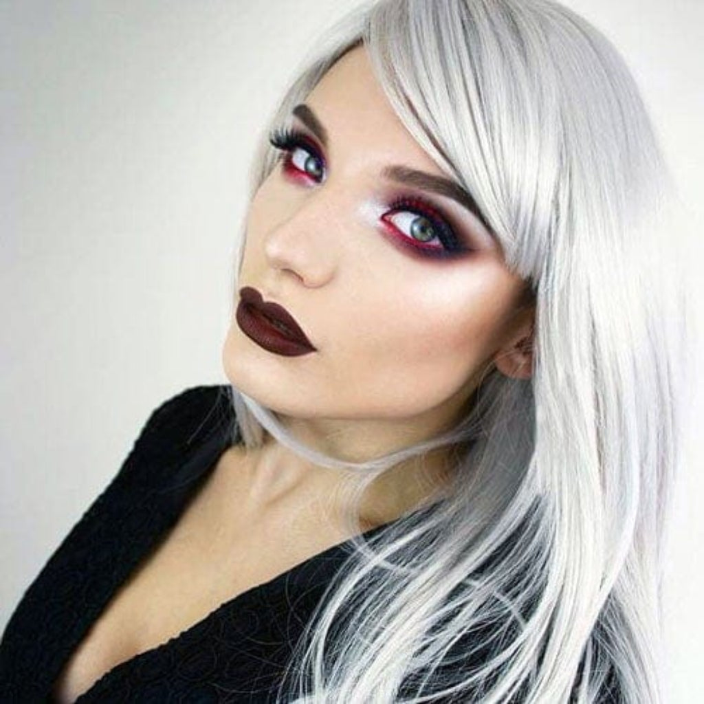 Long silver/grey wig in razor cut, face framing style: London