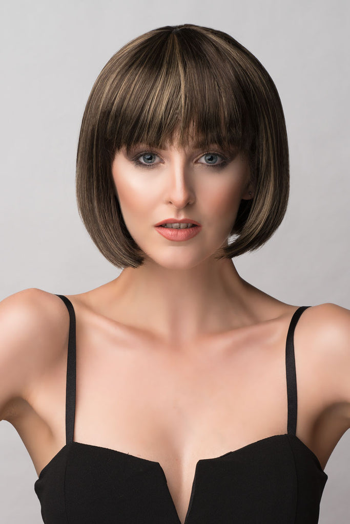 Chestnut brown bob wig with blonde highlights: Lorna