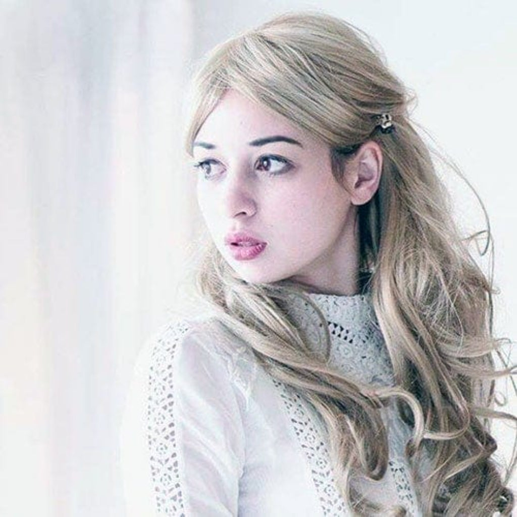 Annabelle's Wigs synthetic wig Light blonde wig with big loose curls, extra long: Eva